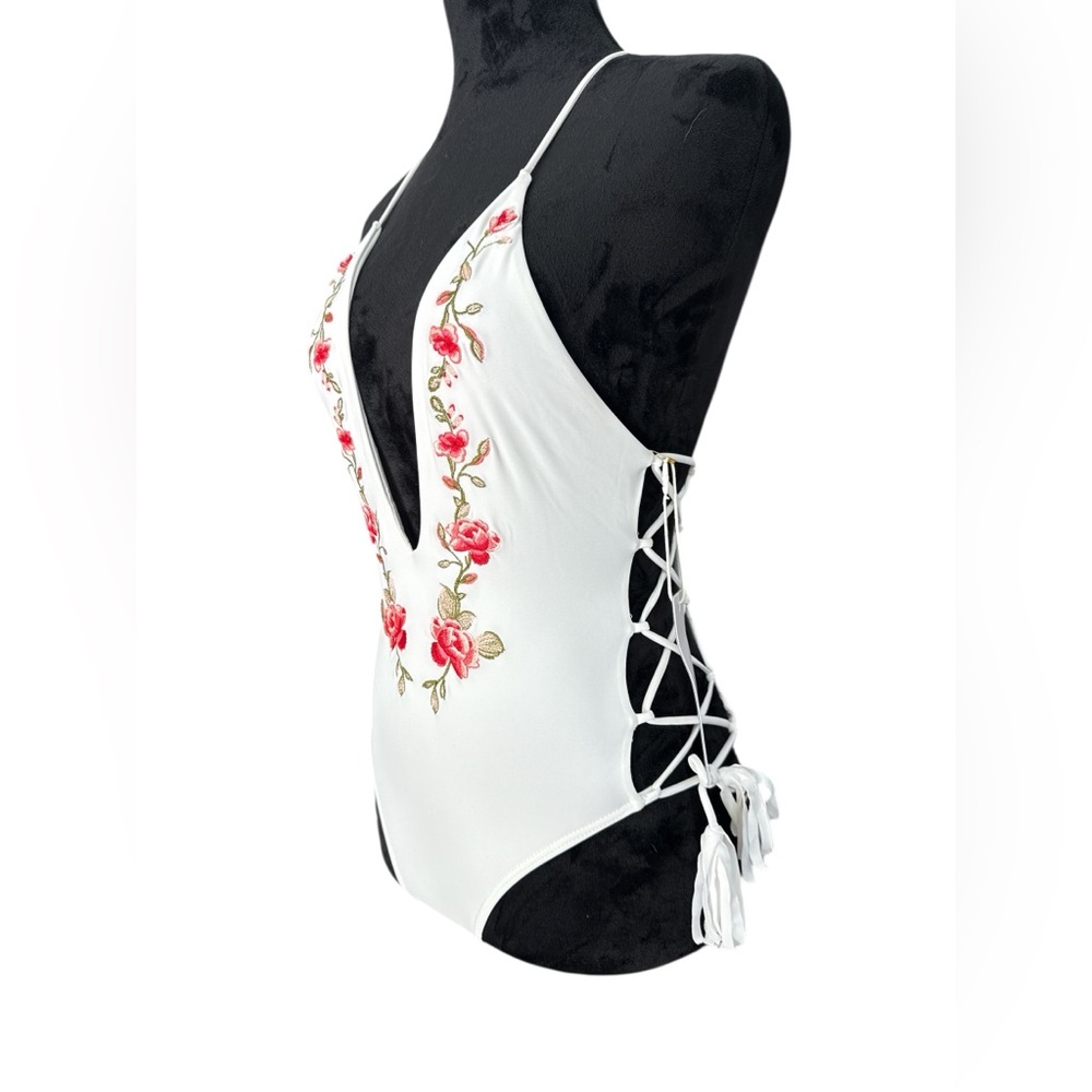 Tobi White One Piece with Red Floral Embroidery